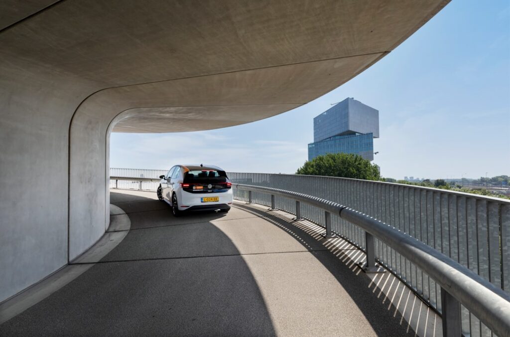entdecken sie innovative mobilitätslösungen für eine vernetzte und nachhaltige zukunft.
